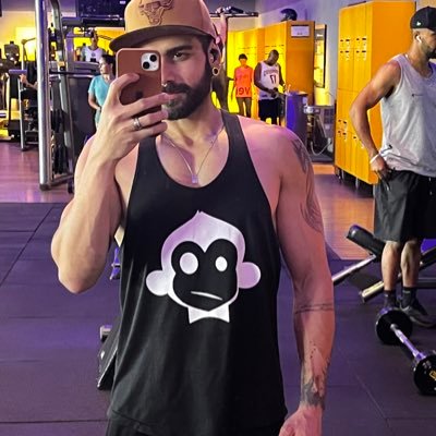 San_zitho's profile picture. ♑ Capricorniano, amante de música e lógico de comida 😌