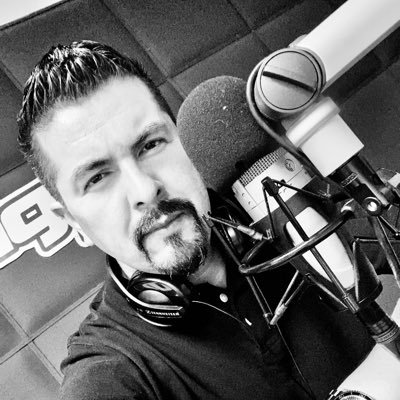 🎙️Locutor de @_digital_mx |📻 #LaPijamaMorningShow ☀️ | L a V 7-10 am | #LaHoraDeLaPapa 🍔| L a V 1-3 pm | hago a @CocolochoPayaso 🤡