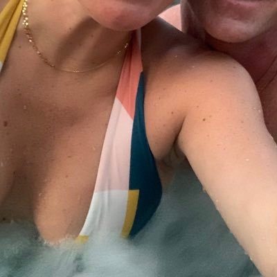 We love for you to watch us on livestream😍we go live on our OnlyFans all the time…in the pool, outside and in our bedroom😍cum watch us😘 #IFBSW