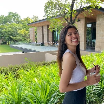 AngelikaIsonyyy's profile picture. Loved by God 💛