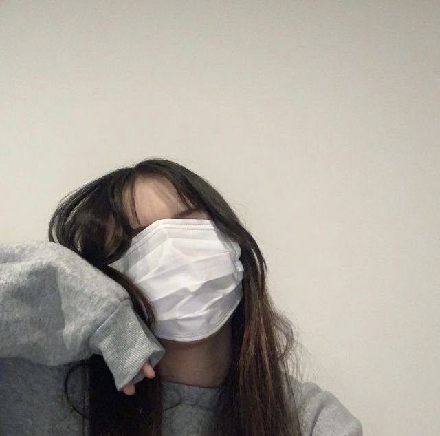 あっち系アカ/ペロペロしてくれる男子募集)(笑)/えちなひと好き/会う女子女子だよ/見せ〇いしよ?/フォローといいねくれた人だけ連絡しますね♡