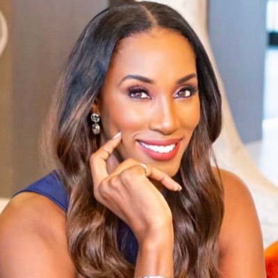 Lisa Leslie athlete profile head shot