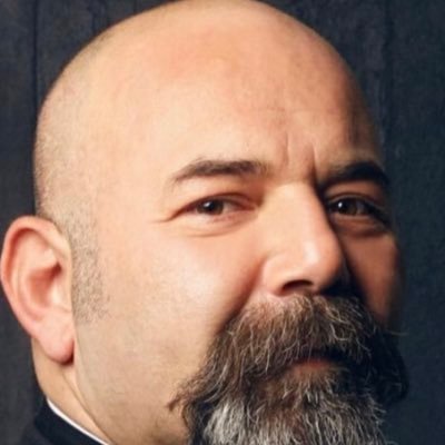 Lukas854547941's profile picture. Tayland pompacılar birliği başkanı yudub fonemeni