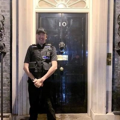Safer Neighbourhood Inspector for #Bromsgrove and #Redditch @WMerciaPolice
PSU Bronze Commander, Peer Supporter, MH First Aider & Force Mediator.