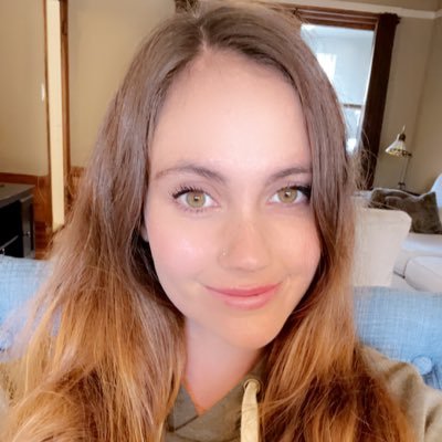 Vickie Bowcut Profile