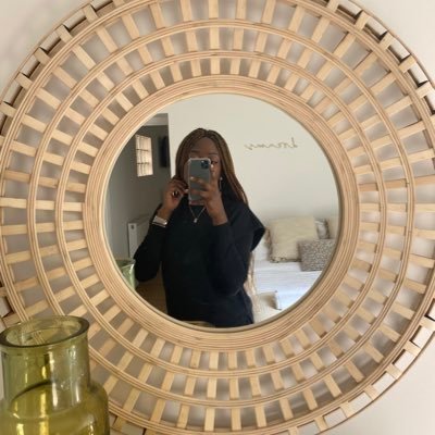 jobjuliana1's profile picture. 🦋. 🦂. 👸.