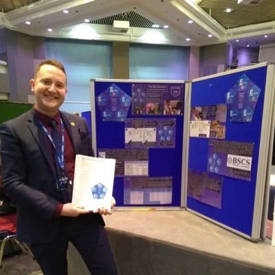 Headteacher @goldsmithwalsal, part of @winacadtrust. Lover of all things T&L, maths and science. #TLAC #primaryrocks. BSc, PGDipEd, MA, NPQML, NPQSL, NPQH, MCCT