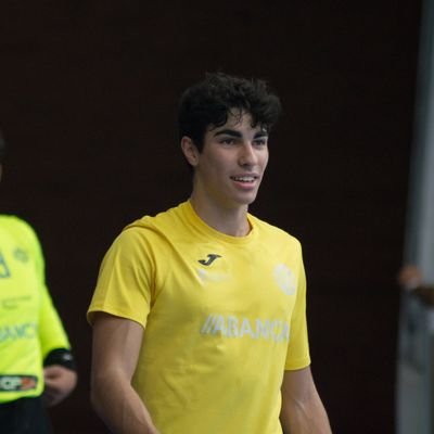 Jugador del Ademar León.
Ing. Informática ULE.