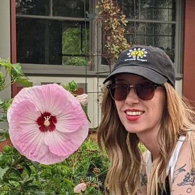 dandelionsass's profile picture. 