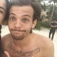 vi o louis(@stylescopys) 's Twitter Profile Photo