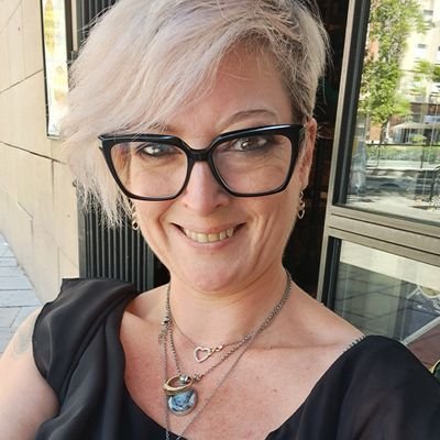 Txellcabezon's profile picture. Coordinadora c/a la violencia d 1 ayuntamiento/jurista, esp. en trata. Feminista, socialista y 2 másters +, luchadora.Exdiputada por el PSC . Además, heavy!!