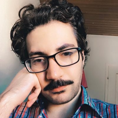 یک عدد مهندس خسته، علاقه مند به کمدی، حامی دموکراسی و سکولاریسم :) «سعدیا مرد نکونام نمیرد هرگز - مرده آن است که دستش بزنی، جم نخورد»