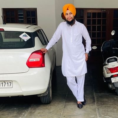 RevolutTech's profile picture. 