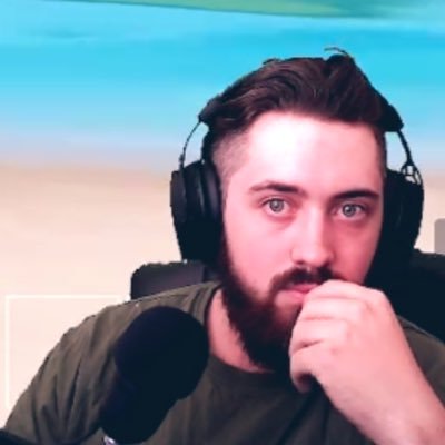 🌵AZ Streamer☀️ 👨🏭Welder by day, sub par gamer by night 🥸https://t.co/Kef3ztlnPg