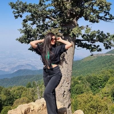 haappy_moon's profile picture. مرا بخوان به کاکتوس ماندن/
آروم آروم بک میدم صبر پیشه کنید:)