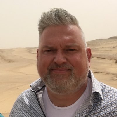 54 yo recruiter in zorgbestuur en -toezicht. Hoort bij @michielhomfeld en één kater. Spijs & wijn, beetje sport zou goed zijn. Op persoonlijke titel.