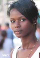 adrieli_paula's profile picture. - éн . .
αquelα meniiniinнaa cresceu 'αmαdureceu e αprendeu α ver o mundo
com outros olнos*descobriiu que não vαle α penα' sofrer.