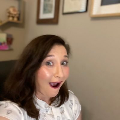 houstoncoen's profile picture. 🌮 aficionado, Educator, Historian in training, mother of three tiny humans & one adopted 🐕, wife 😍 to @jonathancoen, and proud Latina 💃 Views are my own.