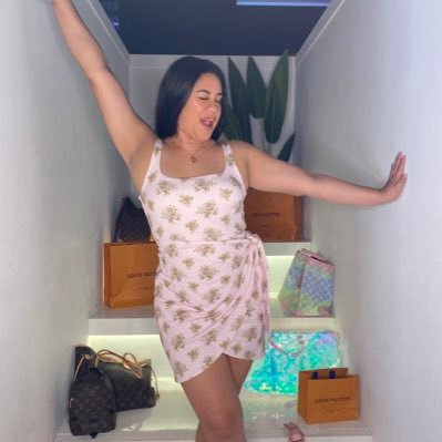 stalinamag98's profile picture. 🦋and just like that, she unfolded her wings🦋 GJB🤍