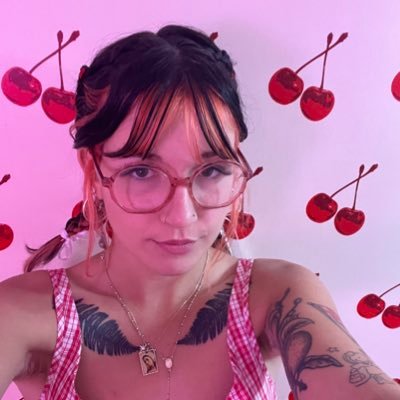 throatbaby4's profile picture. two aliens stacked in a trench coat