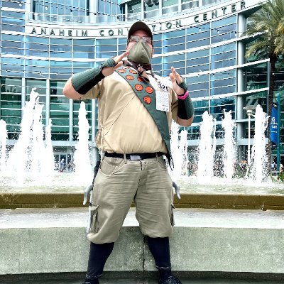Comic book writer / materials engineer in Southern California. If you're at a con in that area, I'm the guy in the Ninja Scout uniform.