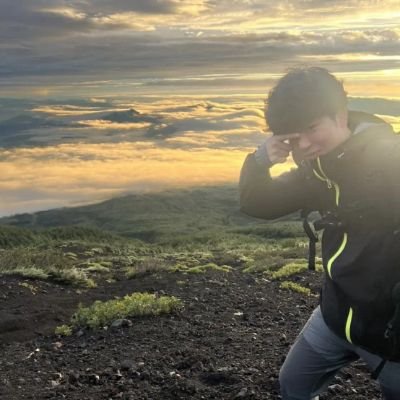 NA____ONTI's profile picture. #こんなところに寺建てんな
