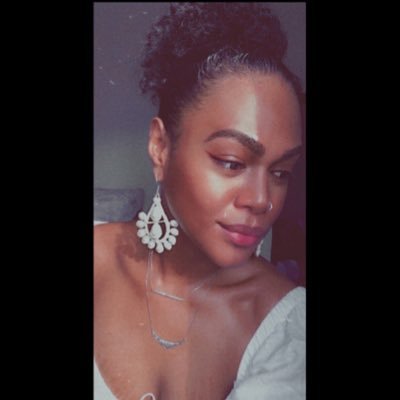 Melanin drenched solo mama who is patiently raising her Queen 👑🤎🌺✨🇫🇯 #Tailevu #Verata #Ucunivanua🕊