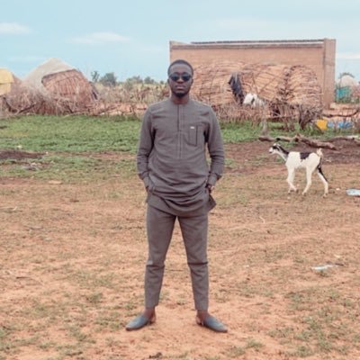 I’m getting money, I don’t get mad #ForzaJuve ⚪️⚫️ .. Instagram: Daatssi 🃏