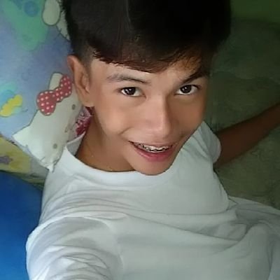 MagdaloRussel's profile picture. 