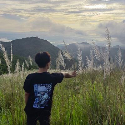 JL2558838484's profile picture. Average