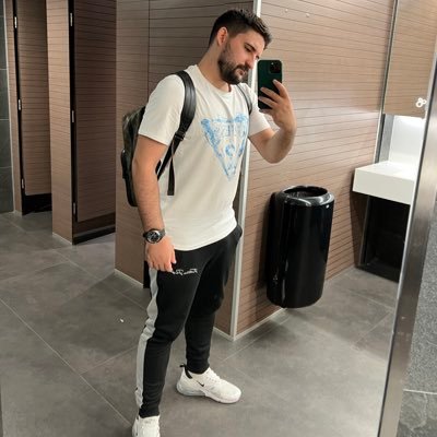 cristian19989's profile picture. JUGADOR DE @FLOWPARIS2022 Clubes Pro (DFC)  DORSAL 15🎮