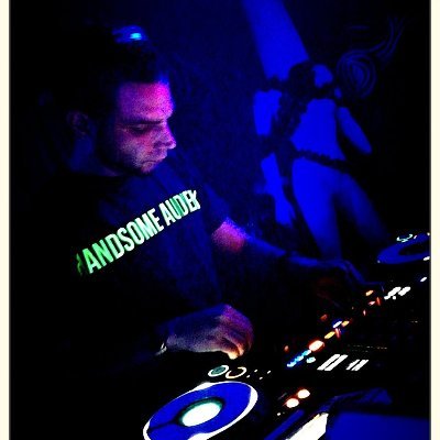 🎚DJ | Producer | Remixer🎚 
       ✒labels📃
👉MEDIARECORDS EVO
👉TECHNOLOGICAL
👉DOLMA REC
👉OXYTECH RECORDS
👉TECHNOCRAZY
👉LETS TECHNO