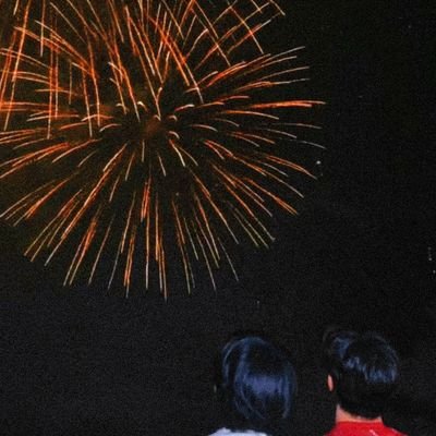 tasyaamalinah's profile picture. AKUN YG SANGAT PRIVATE •  gausah kepo kenapa sih. demen bat dah anj. hidup sendiri2 aja. gua butuh privasi. jadi mari hidup damai :)