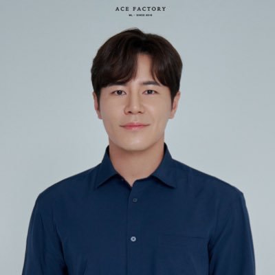 #이규형 / 뀨러기/ 이 계정에서는 only 290♥️/ 매 순간 빛나고 앞으로도 더 빛날 이규형 좋아해요🤍 / 얘기는 못해도 마음 잘 날리고 다녀요☺️ 누르고 가면 그냥 좋아한다는 뜻😘