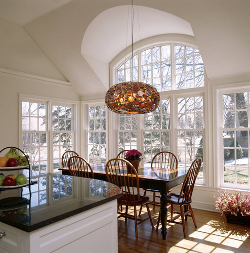 We are a hometown Minnesota lighting company with decades of experience. We specialize in designing home lighting fixtures & layouts that both serve & inspire.