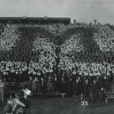 Retweeting positive content about our Maize & Blue. NOT the account of the Alumni Association. Unapologetically #GoBlue.