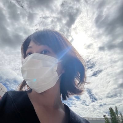 劇団東京SaVannaT's(休止中)。矯正歯科医認定医。10歳、7歳育児。自閉症スペクトラム。ギター🎸練習中。ピアノ🎹好き。ガーデニング。米米クラブ💕石井竜也💕赤坂泰彦💕テイラースウィフト 💕ラジオDJ!