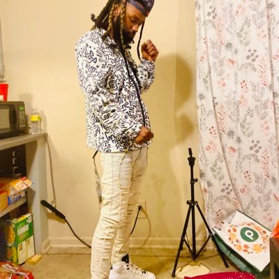 #StayToYourself #RipGrandaddy #BeHumble #FreeQuayvo #RipQuez 💪🏾🙏🏾 #RacksRUs .. da ceo