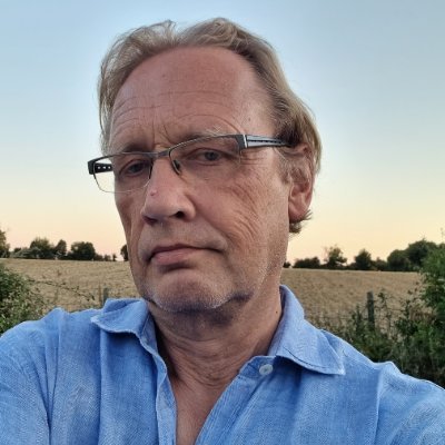 andreastril's profile picture. Scientist in biomed research: cancer, imaging biomarkers; tweets DE, FR, EN, ES, 中文; let's protect SYSTEM EARTH !