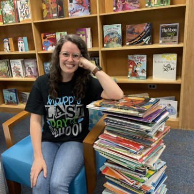 School library at Bugg Magnet Elementary, Center for Design & Computer Sciences. Let's discover together! @BuggMagnet