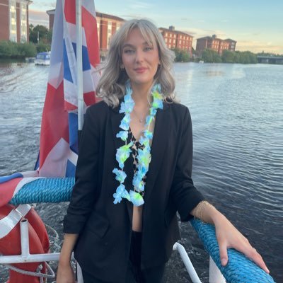 maria_winterxo's profile picture. Master’s student studying International Multimedia Journalism at Newcastle University / freelance musician / freelance journalist for Narc Magazine