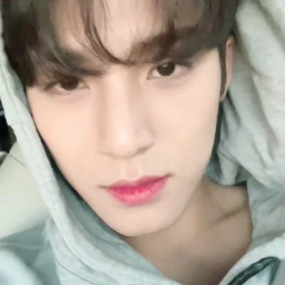 ✧ ˚ . * one & only home: @pledis_17 * ⋆ . ⋆
buying acc