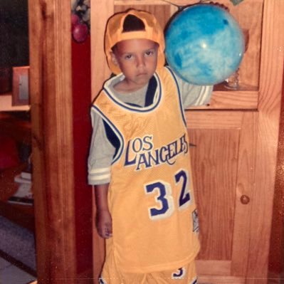 Isaiah_thomas9's profile picture. i stream sometimes