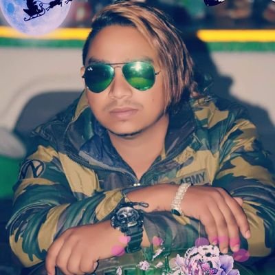 यो कलियुगको दुनियामा साथी कम स्वार्थी ज्यादा भेटिन्छन। 😍😍😍😍!😍😍