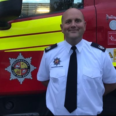Group Manager @BedsFire, Fire Investigation Officer. Golf enthusiast. all views are my own..