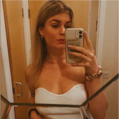 _nicolestewart_'s profile picture. 