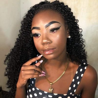 Julia_Joao02's profile picture. feita de cicatriz e gratidão ✨