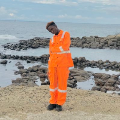 Song writer and musician 🇸🇱 Stage name: Witty Skinny Nationality: Sierra Leonean for booking wittyskinny5@gmail.com
