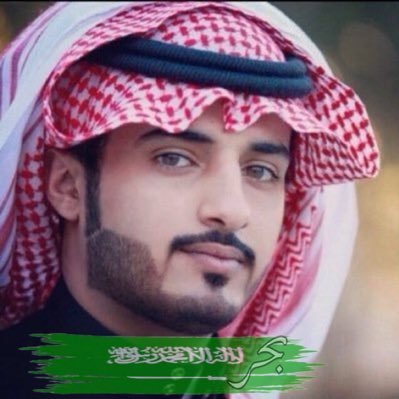 سبحان الله وبحمده سبحان ربي العظيم. انقل ما يروق لي ولست بشاعر تجذبني الكلمه الطيبه عاشق ☕️ 🤍