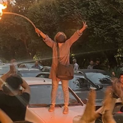 fereshte_vahy's profile picture. برای خواهرم مهسا و مادرم ایران 
#مهسا_امینی